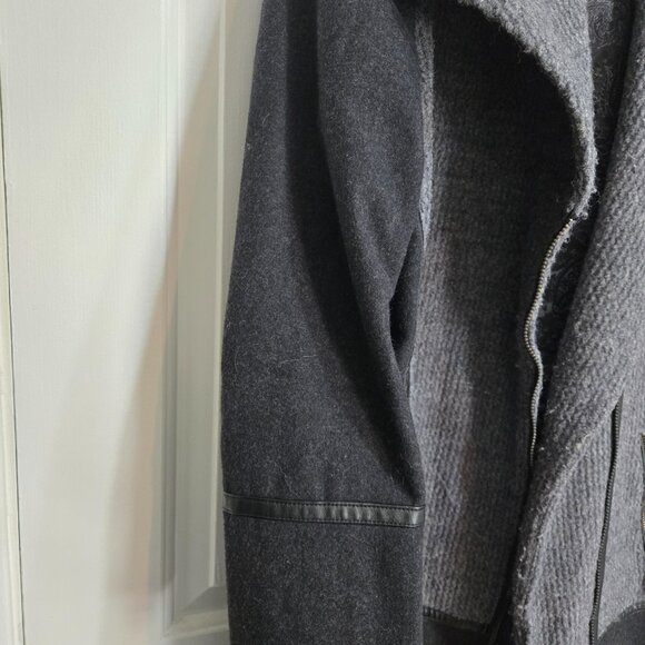 Guess-Y2K_ Black wool blend Leather Trim Zip Up winter peacoat_Large - Picture 4 of 6